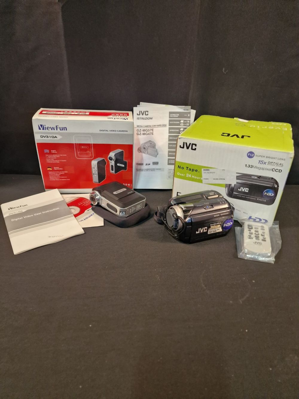 Lot 123: JVC no tape mini video camera hard disc....