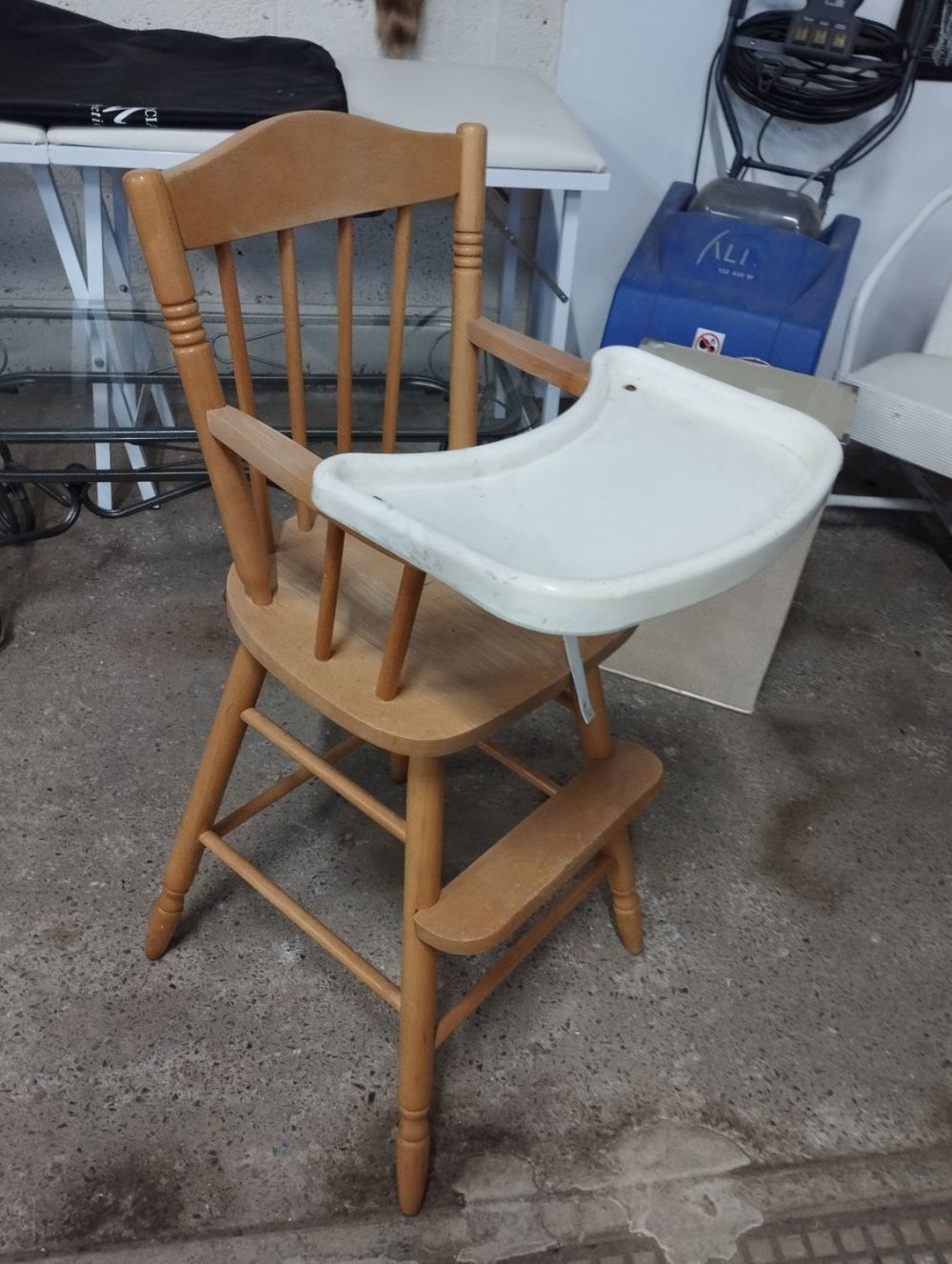 Lot 169: Vintage Wooden Pine High Chair