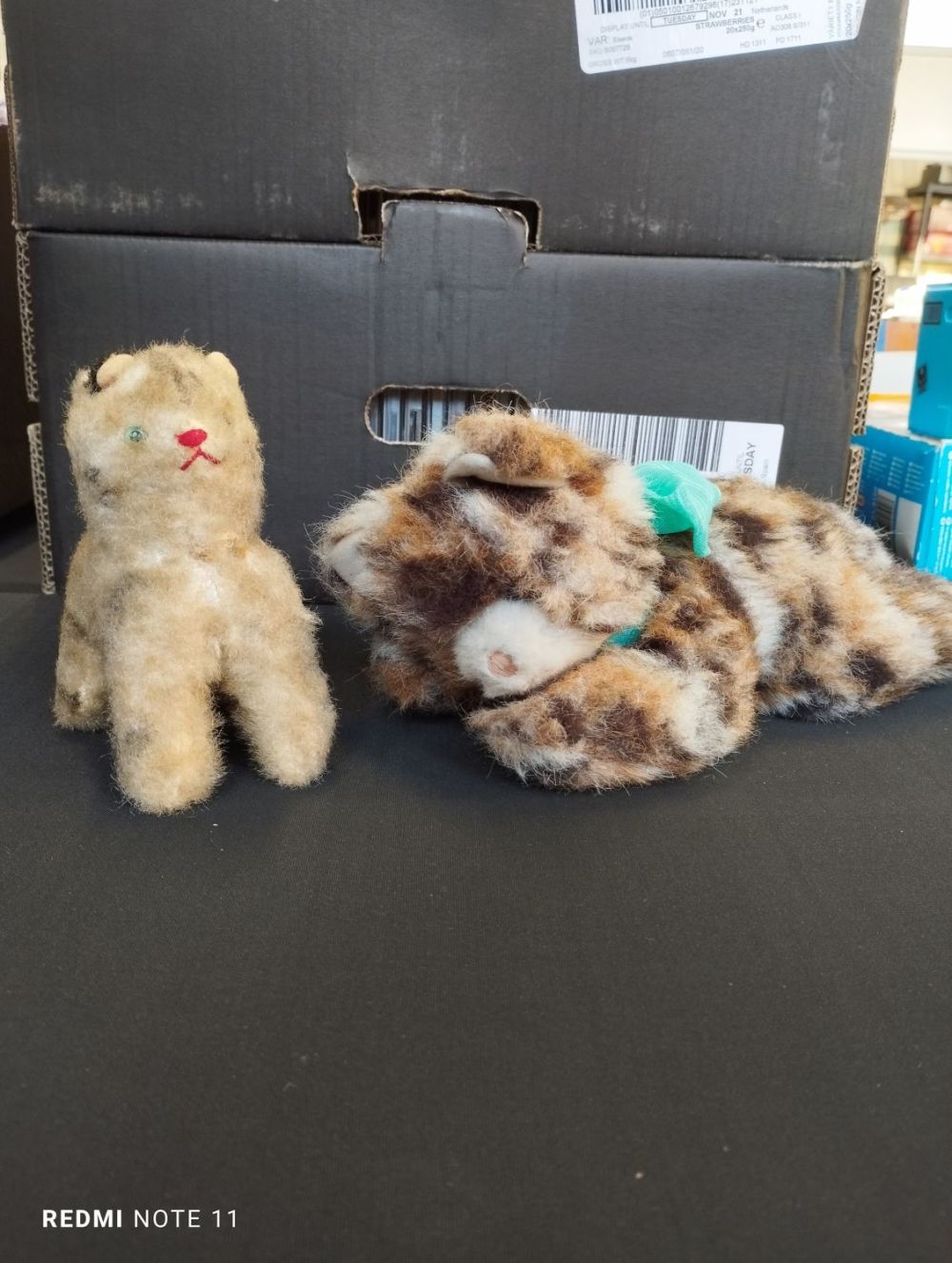 Lot 175: Vintage Collectable Steiff Cats. Sleeping Tabby Cat and...