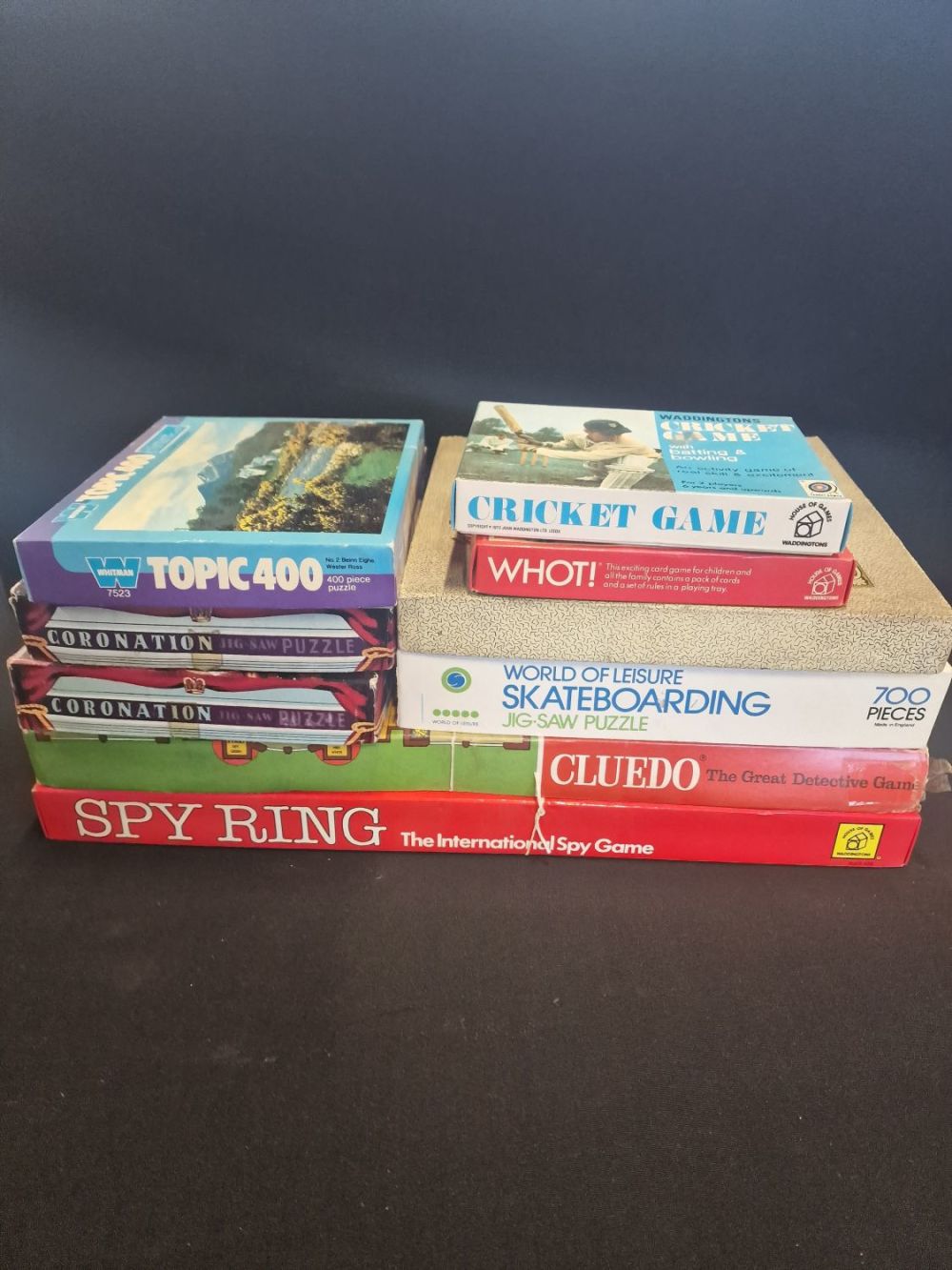 Lot 279: A quantity of vintage includes Cluedo Spyring and...