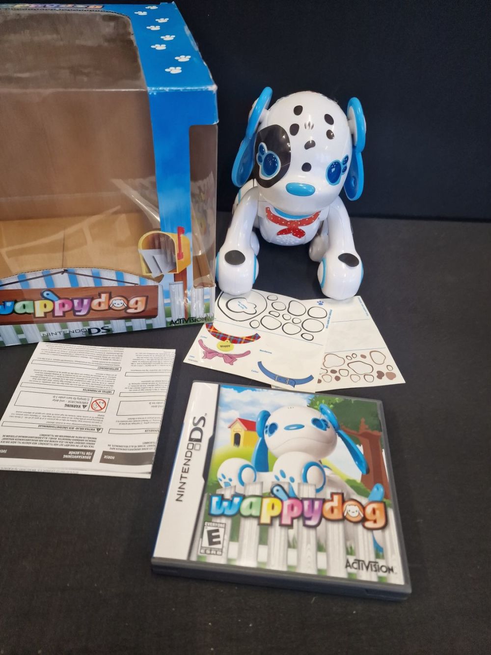 Lot 289: Nintendo DS WAPPYDOG and DS game.