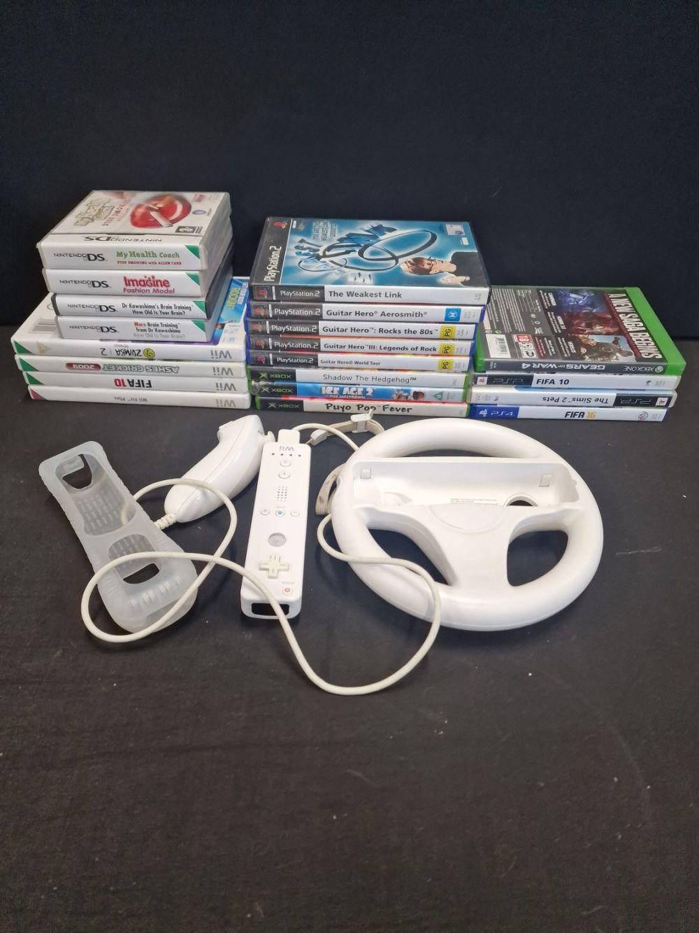 Lot 308: A collection of PlayStation2, PlayStation4, PSP, Xbox one,...