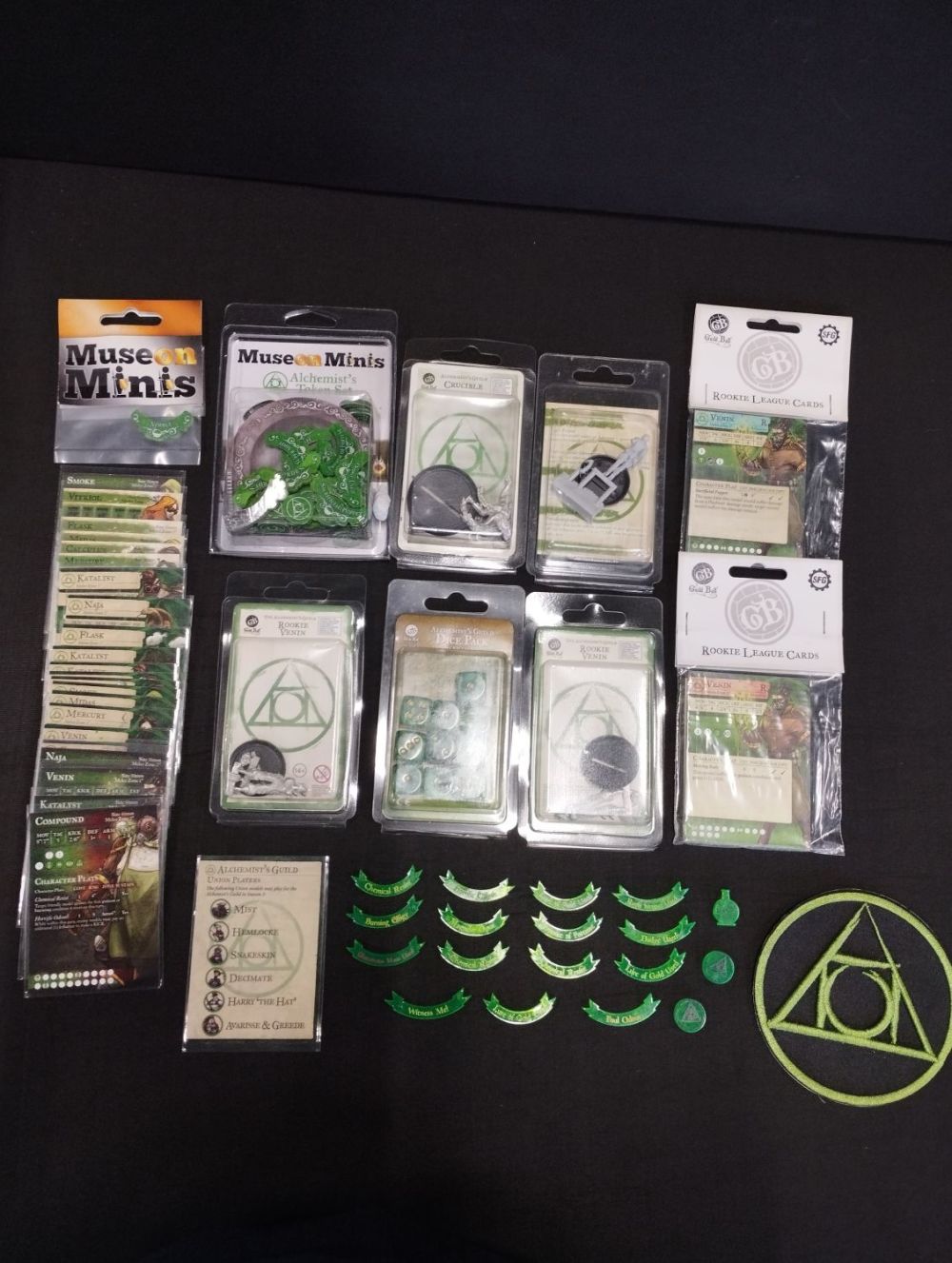 Lot 350: Guild Ball The Alchemist's Guild Figures, Tokens, League...