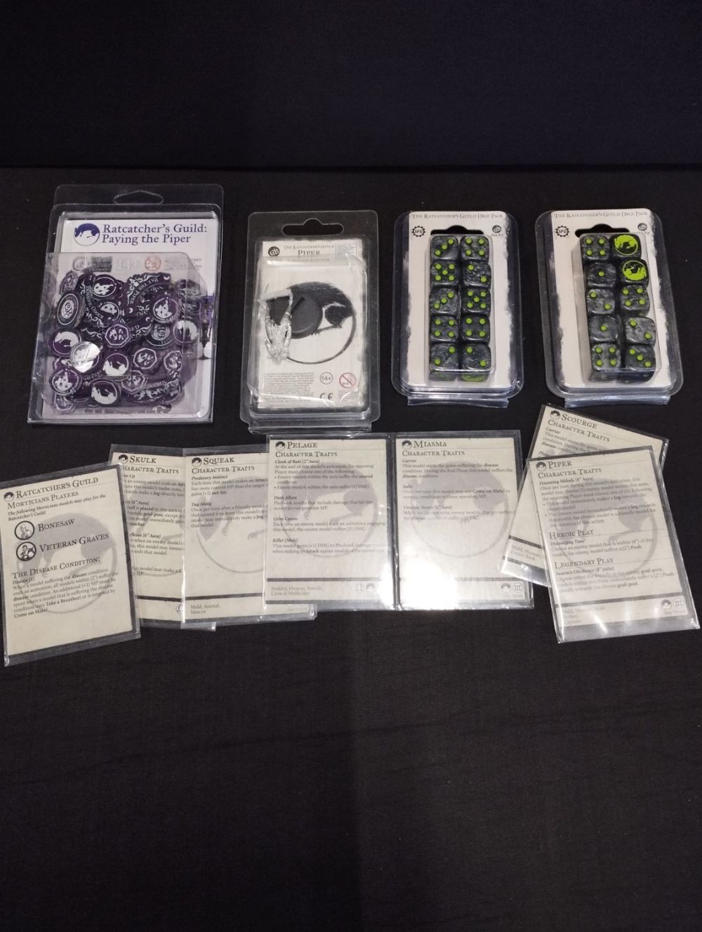 Lot 355: Guild Ball The Ratcatchers Guild Figure, Tokens, Cards...