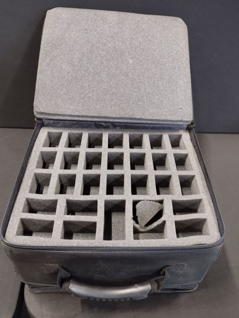 Lot 360: Guild Ball Bag inc Tokens