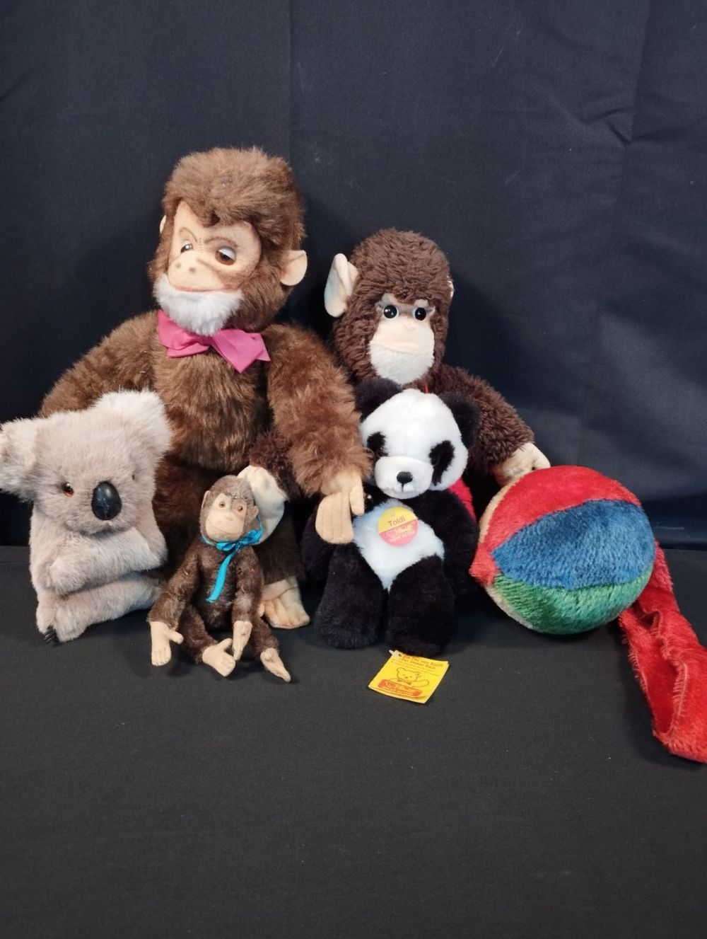 Lot 165: Selection of Vintage Steiff Monkeys, Panda, Koala Bear...