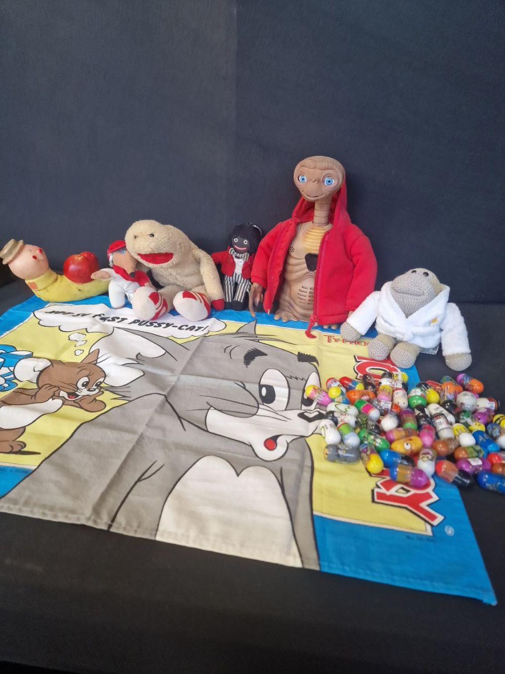 Lot 210: A collection tion of collectable Toys. Includes working...
