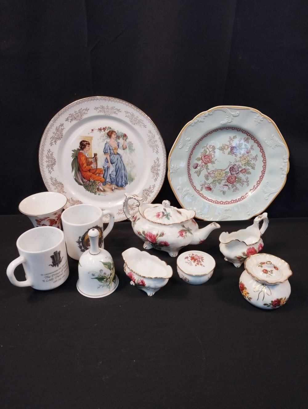 Lot 259: Selection of Vintage Collectable Ceramic and Bone China...