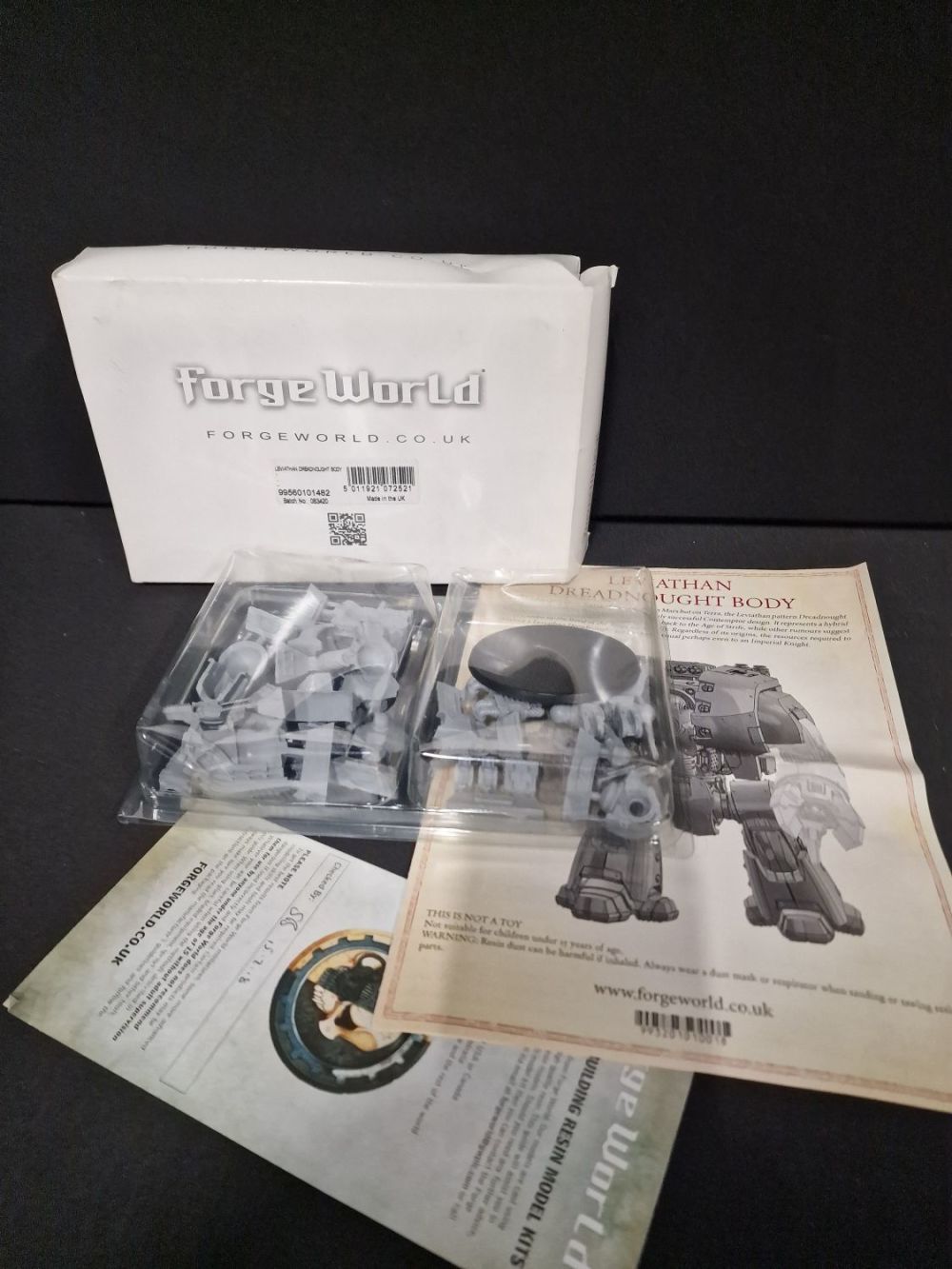 Lot 302: Warhammer Forge world Leviathan Dreadnaught Body.