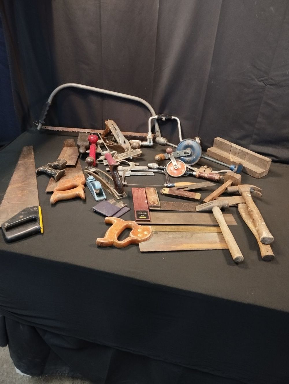 Lot 310: Selection of Vintage Woodworking Tools inc Saws, Planes,...