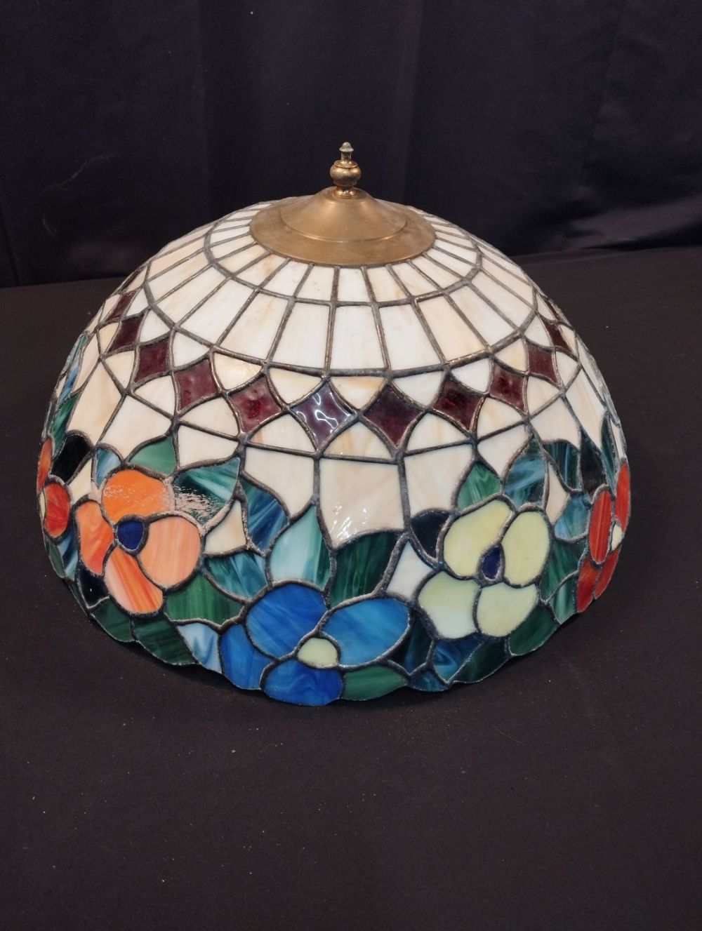Lot 358: Tiffany Style Uplight Light Shade Double Lamp Approx....