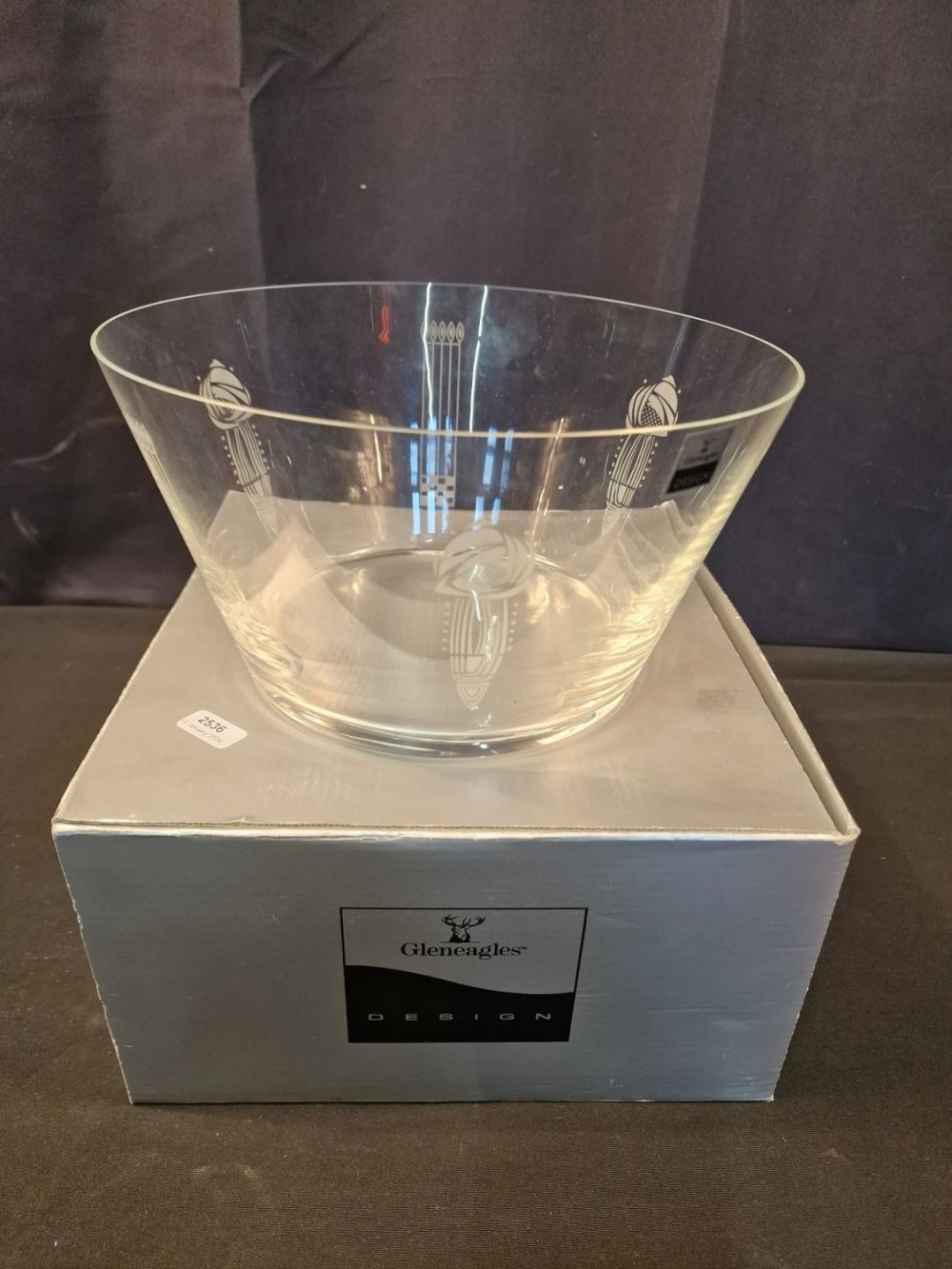 Lot 126: Gleneagles Design Rennie Mackintosh Bowl 24cm no. MR17