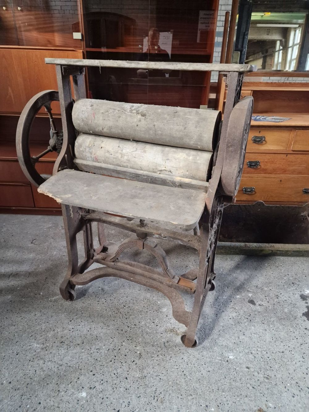 Lot 134: Victorian Cast Iron and Wood Mangle. Fully Working.