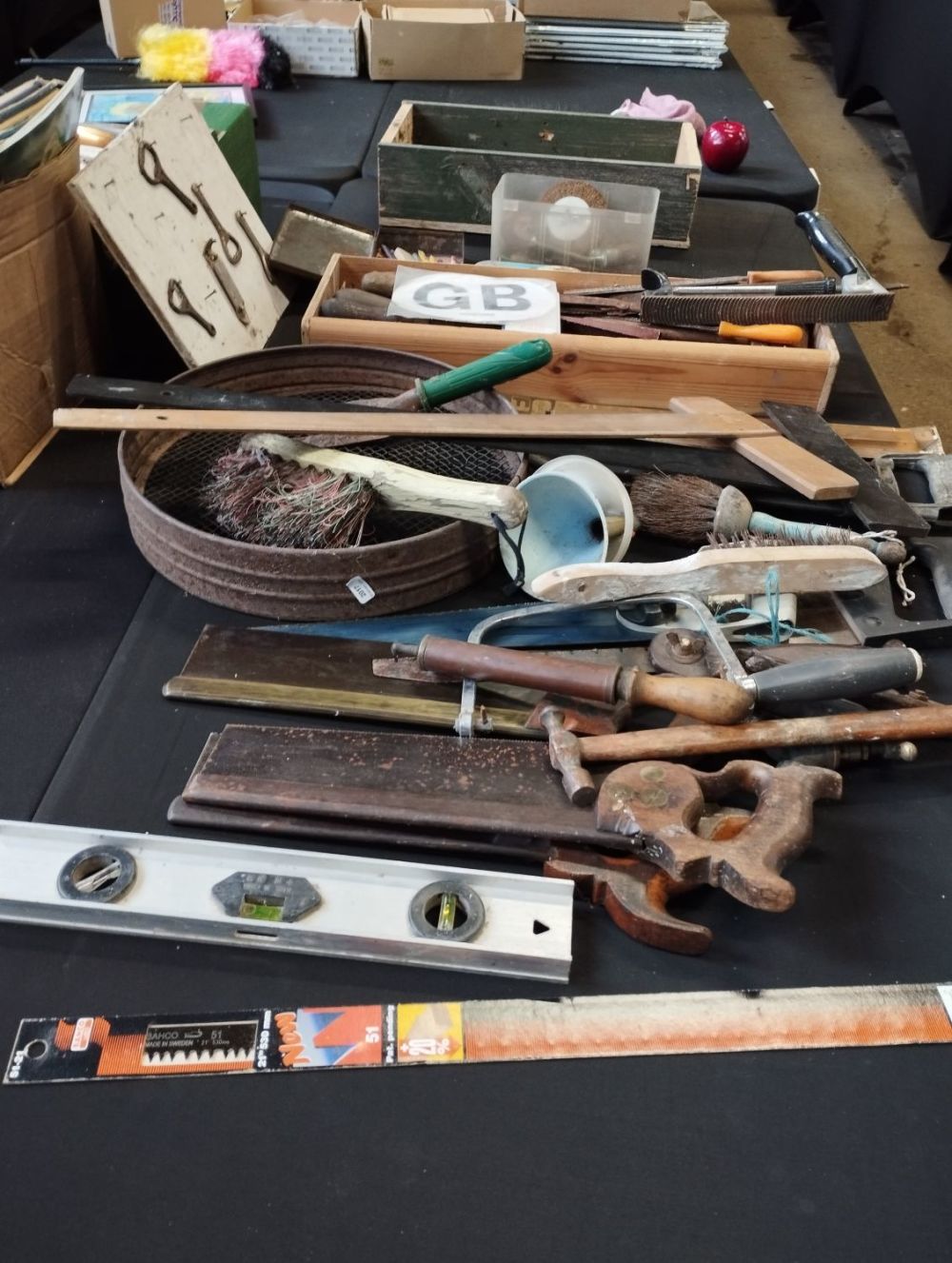 Lot 286: Selection of Vintage Hand Tools and Accessories inc...