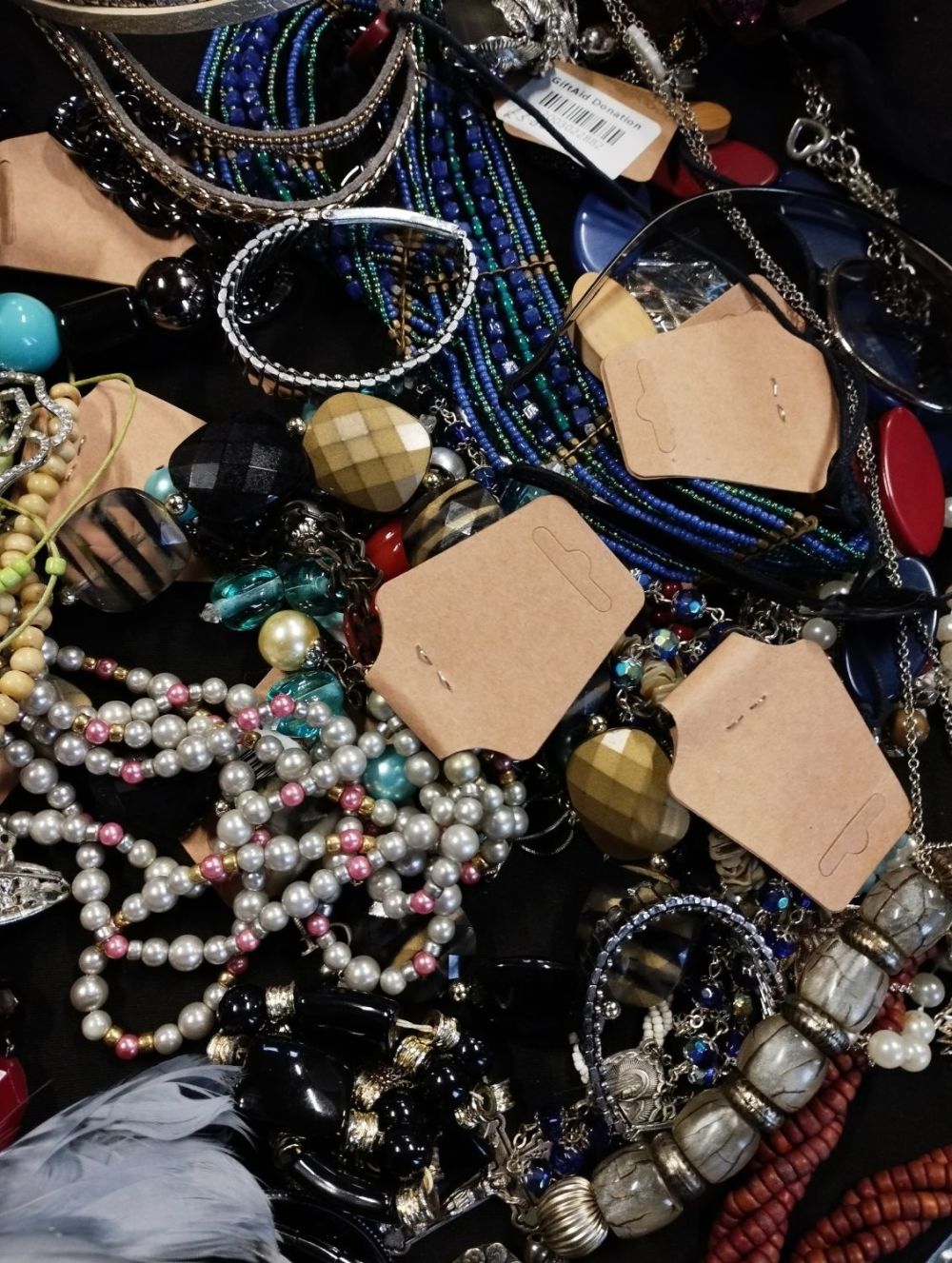 Lot 363: Selection of Costume Jewellery. 3kg in Weight