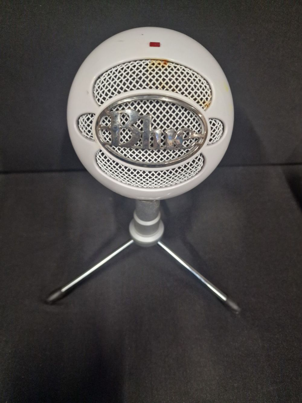 Lot 382: Blue SnowBall ICE Microphone White A00122 Podcast Mic...