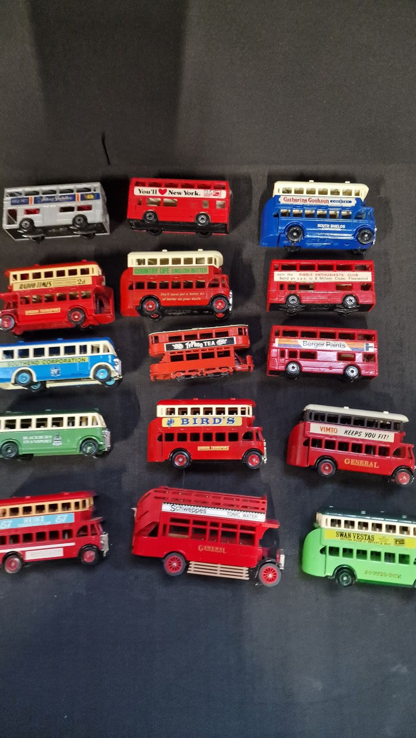 Lot 67: A collection of vintage Buses. Includes Lledo, corgi,...