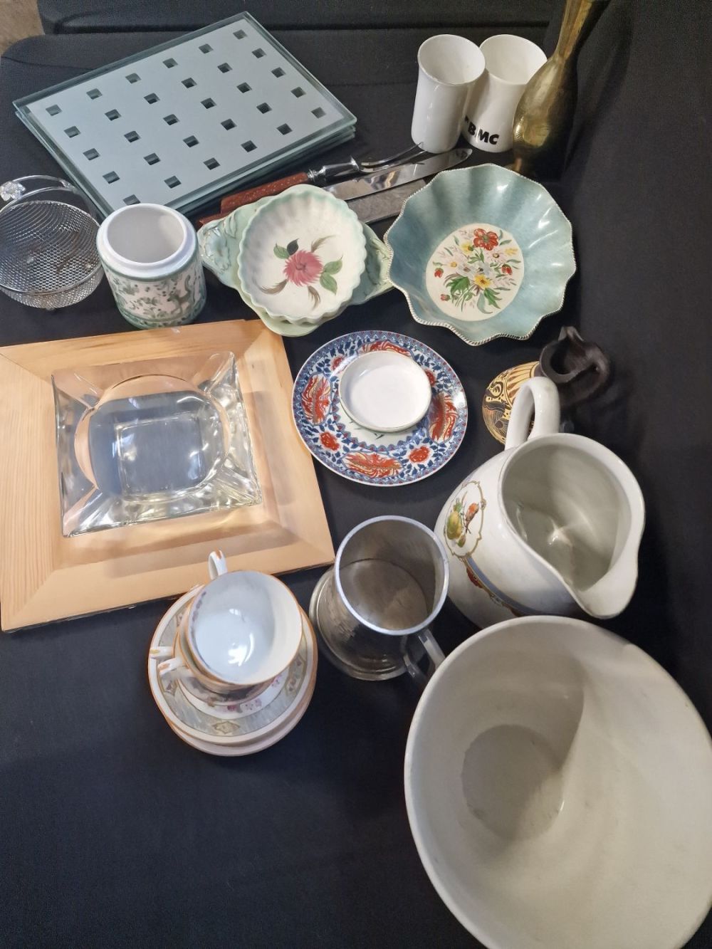 Lot 136: A mixed selection of items incudes Royal Minton,...