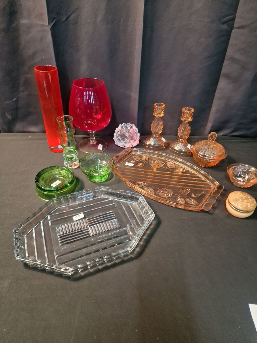 Lot 164: A collection of carnival and colour glass, Vases,...