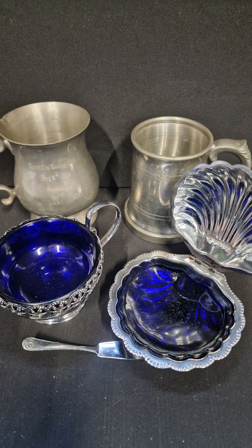 Lot 278: A selection of silver plated items