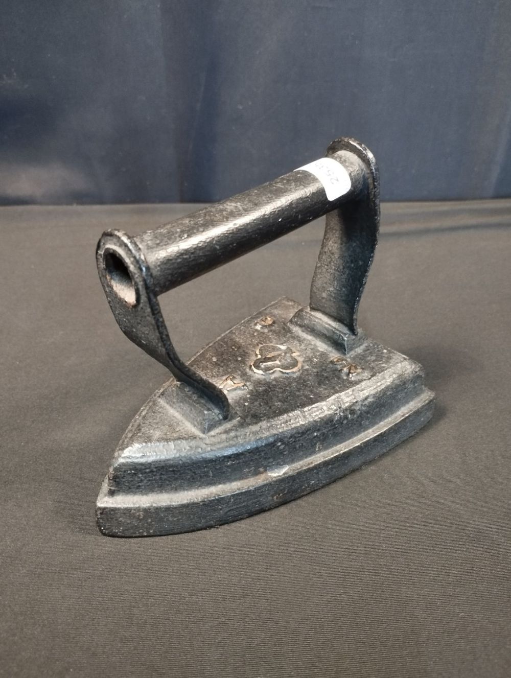 Lot 291: Vintage No.6 Flat Iron
