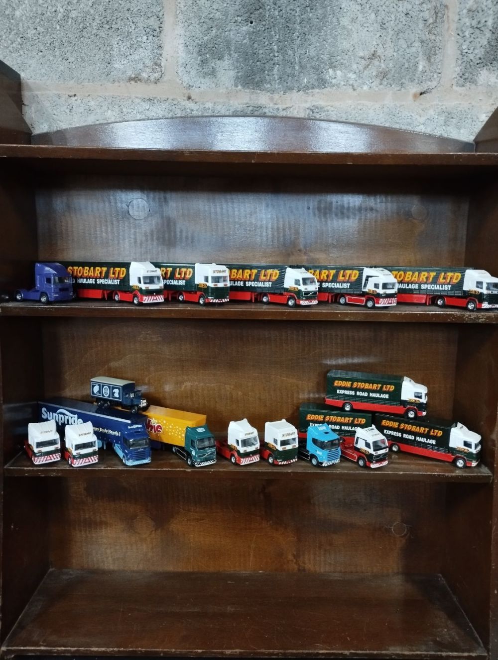 Lot 311: Selection of Corgi 1:64 Scale Trucks and Trailers...