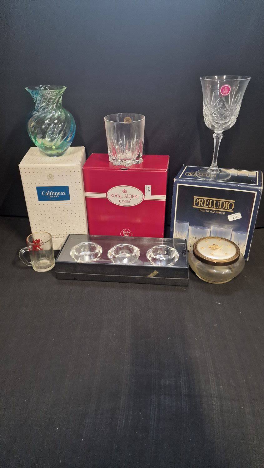 Lot 101: A collection of Caithness, Royal Albert and Preludio...