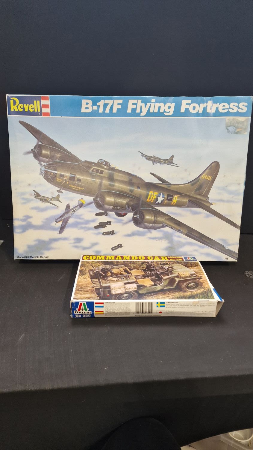 Lot 118: REVELL B-17F flying fortress scal 1:48 model kit...