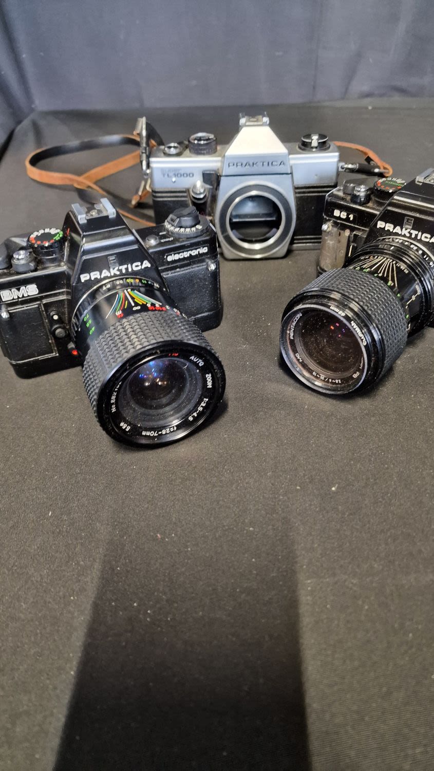 Lot 132: Three vinathe PRAKTICA cameras models BC1, BCM and...
