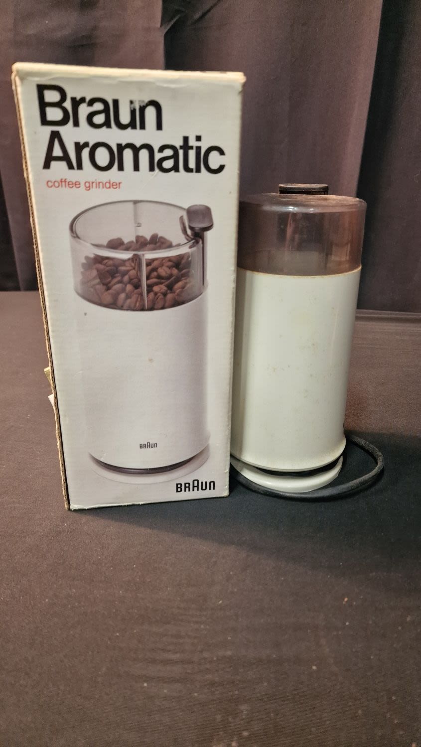 Lot 244: A vintage Braun Aromatic coffee grinder. Tested and...