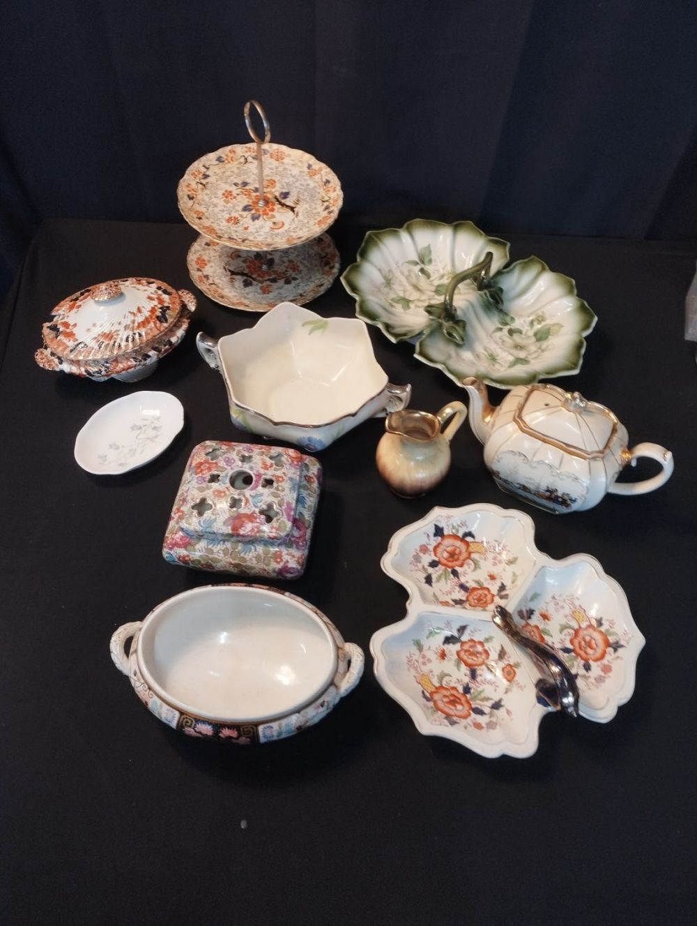 Lot 291: Selection of Mixed Vintage Collectable China and Ceramics...