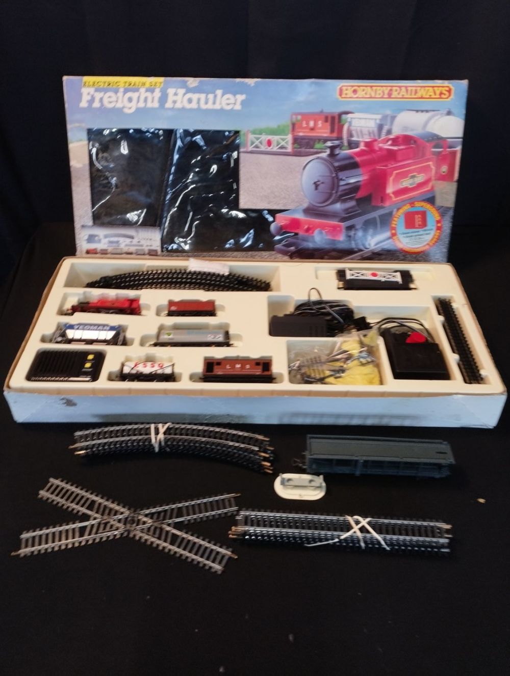 Lot 304: Vintage Hornby Freight Hauler Electric Train Set plus...
