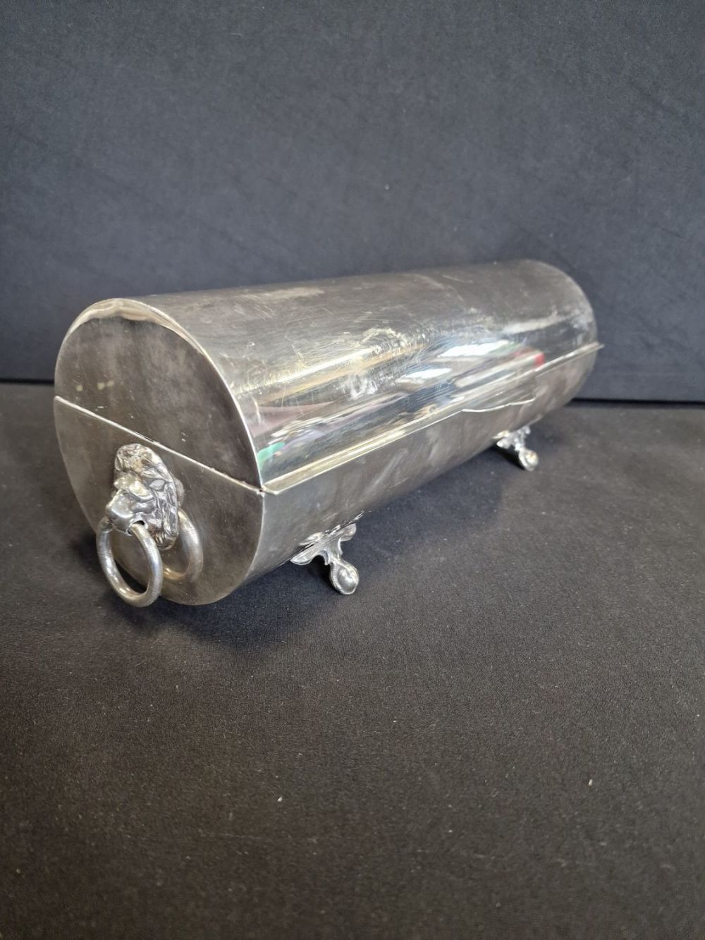 Lot 307: Silver Plaza Biscuit Barrel, with lion head or...