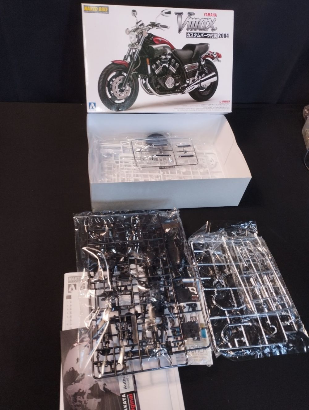 Lot 330: Aoshima 1/12 Scale Yamaha Vmax 2004 Plastic Model...