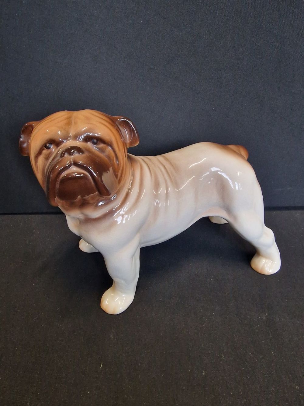 Lot 333: 1960s Melba ware bulldog