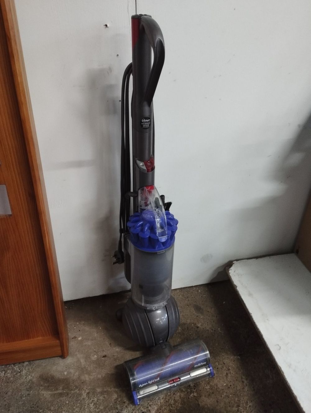 Lot 334: Dyson Light Ball Multi Floor Upright Vacuum with...