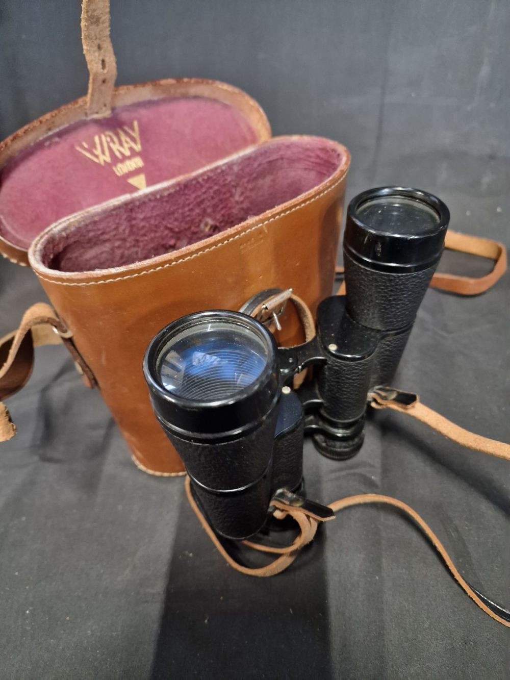 Lot 429: Vintage Wray London binoculars in case 9x40