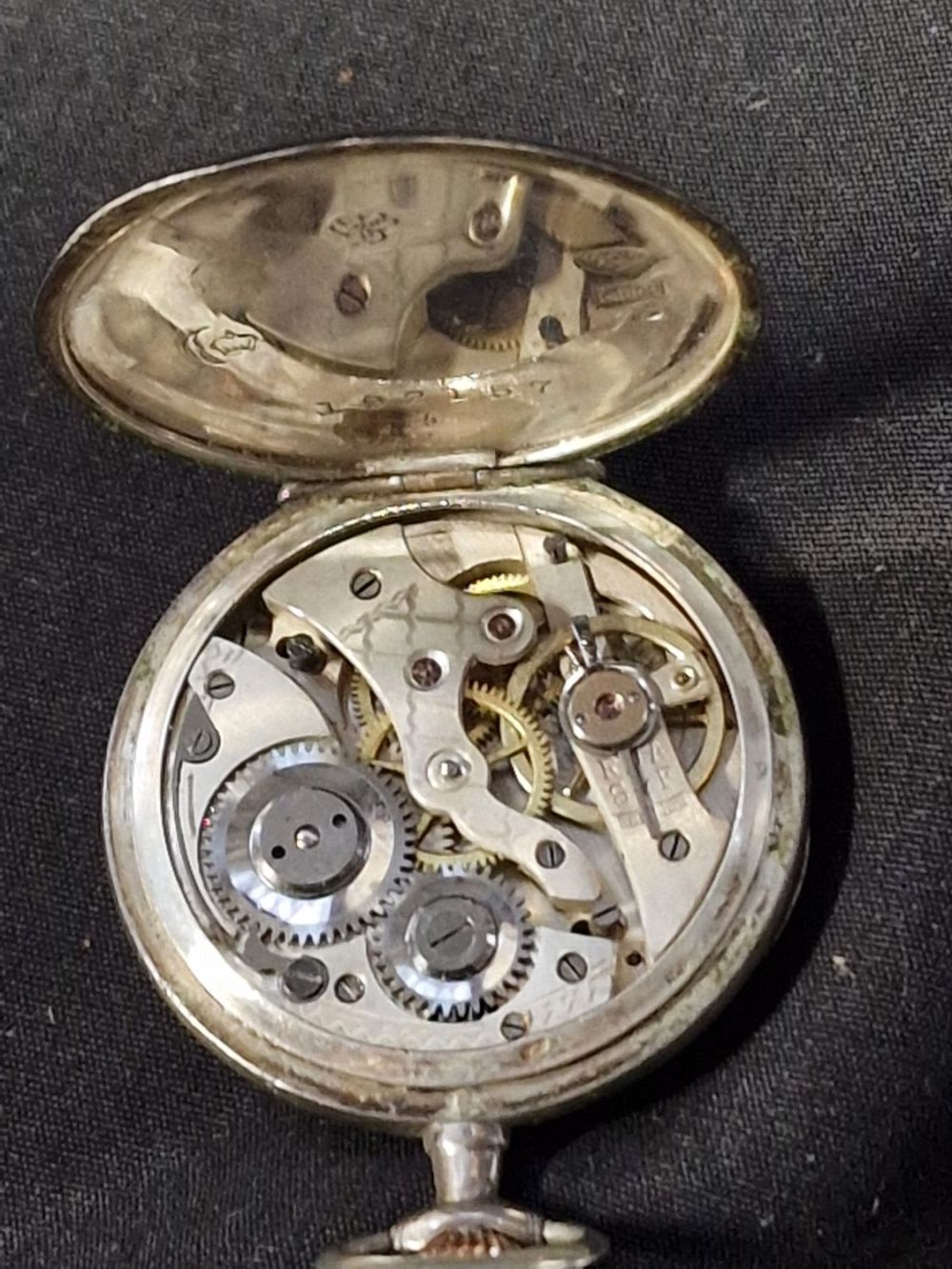 Lot 449: Ladies hallmarked sterling silver pocket watch