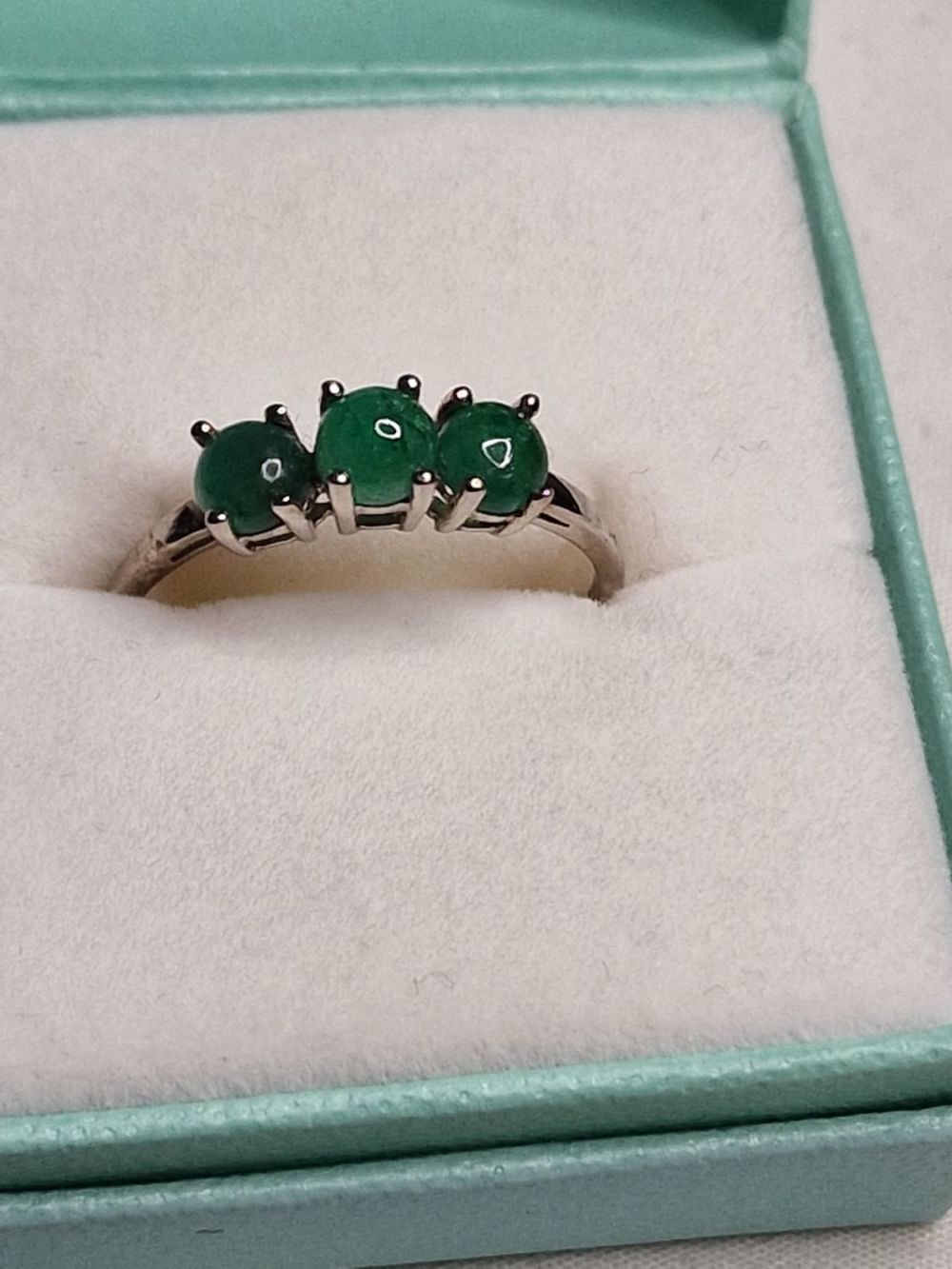 Lot 456: Green chalcedony emerald stone in sterling silver. Size...