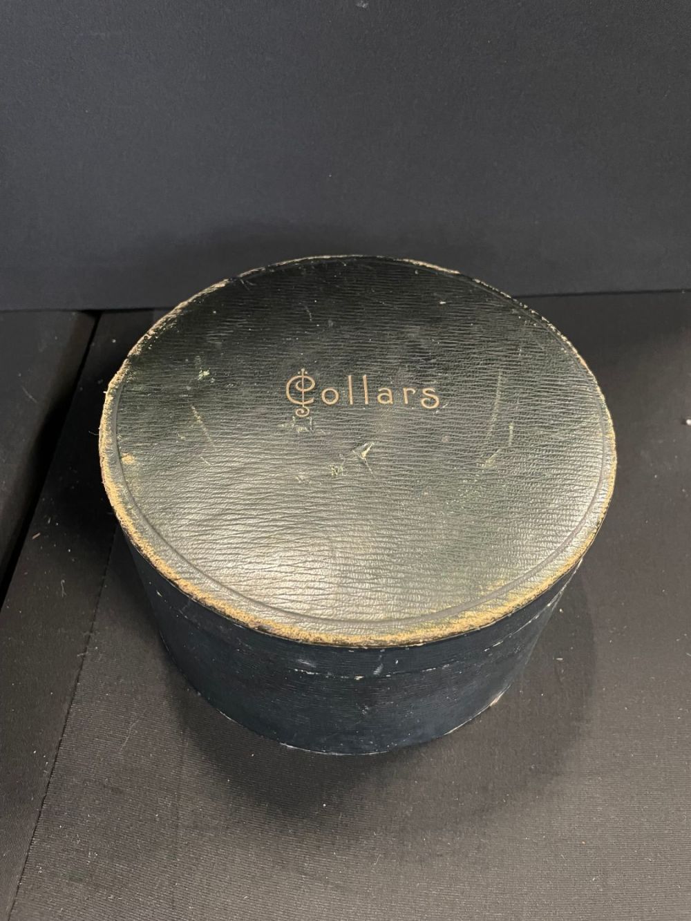 Lot 153: A Vintage Collars Box