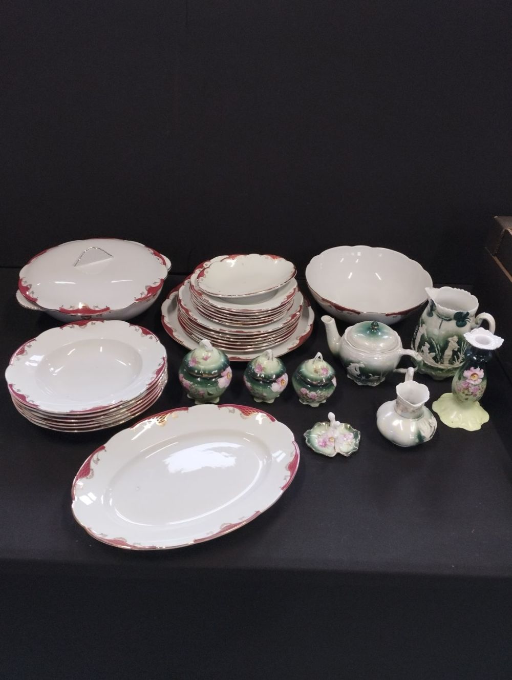 Lot 155: Selection of Vintage Collectable Flatware and Tableware Items...