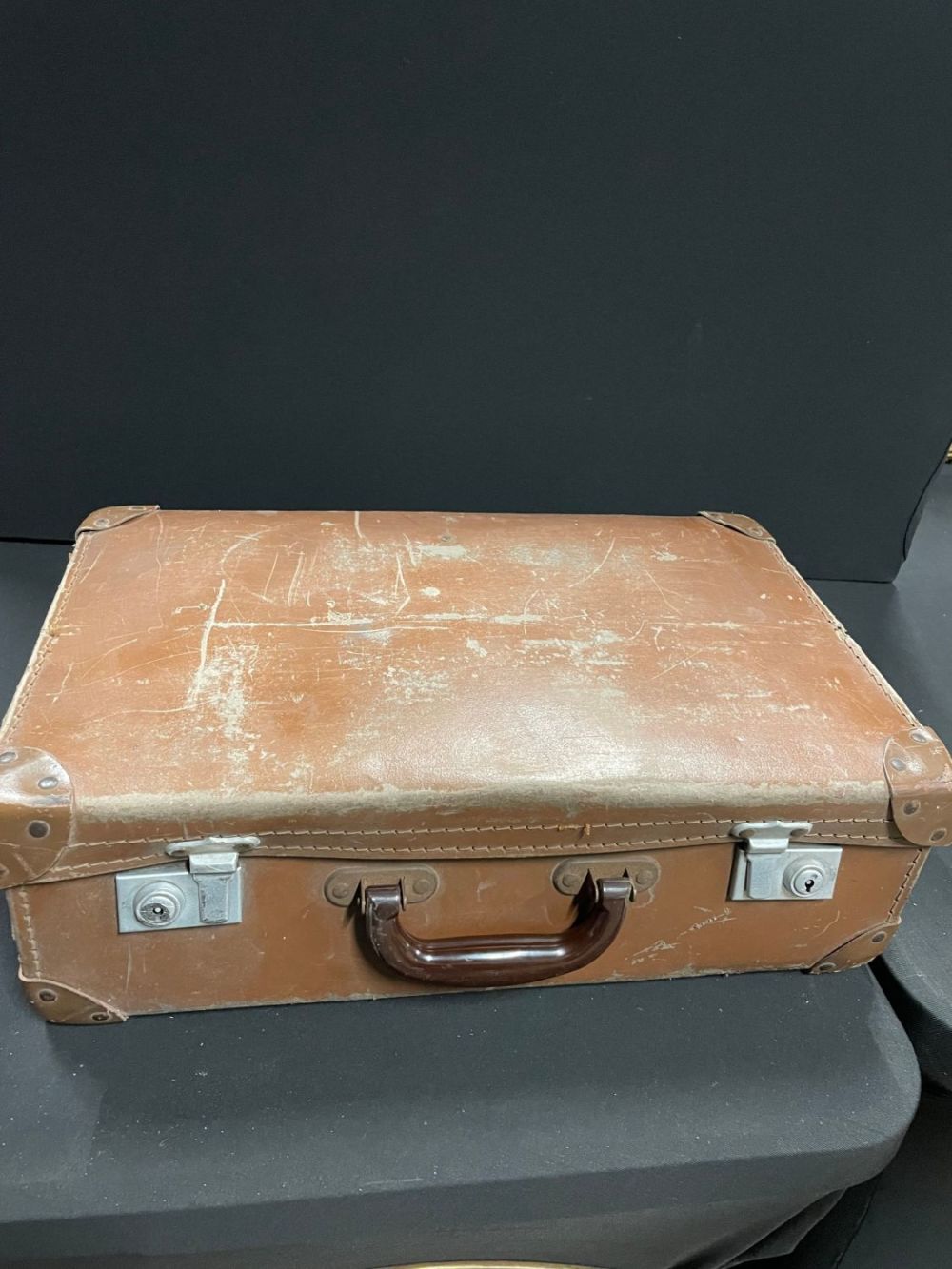 Lot 158: Vintage Travel Case