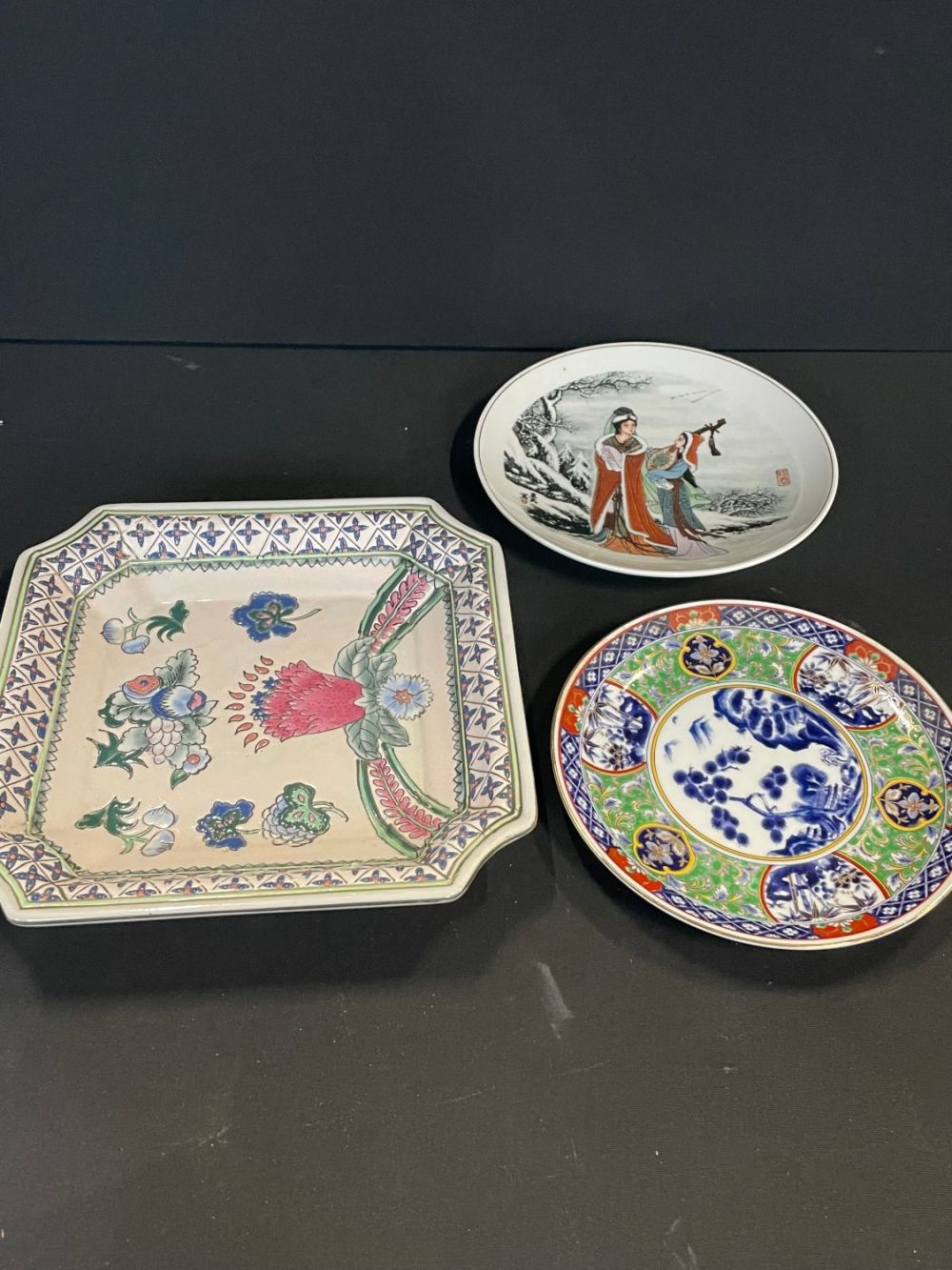 Lot 160: Selection Of Decorative Oriental Plates in Various Designs
