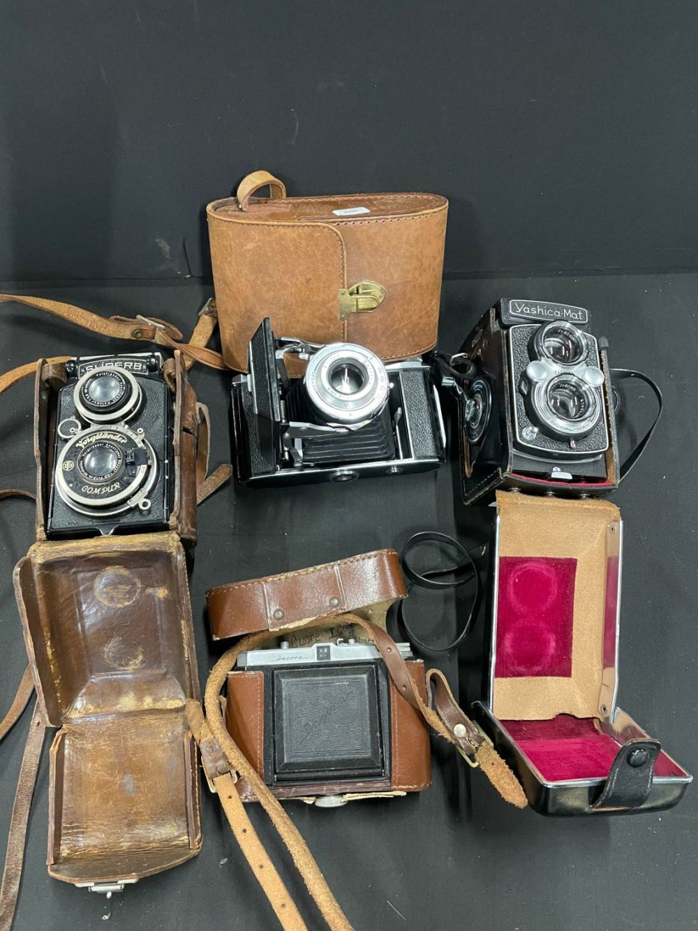 Lot 198: Selection Of Vintage Cameras Inc Yashica, Kershaw &...