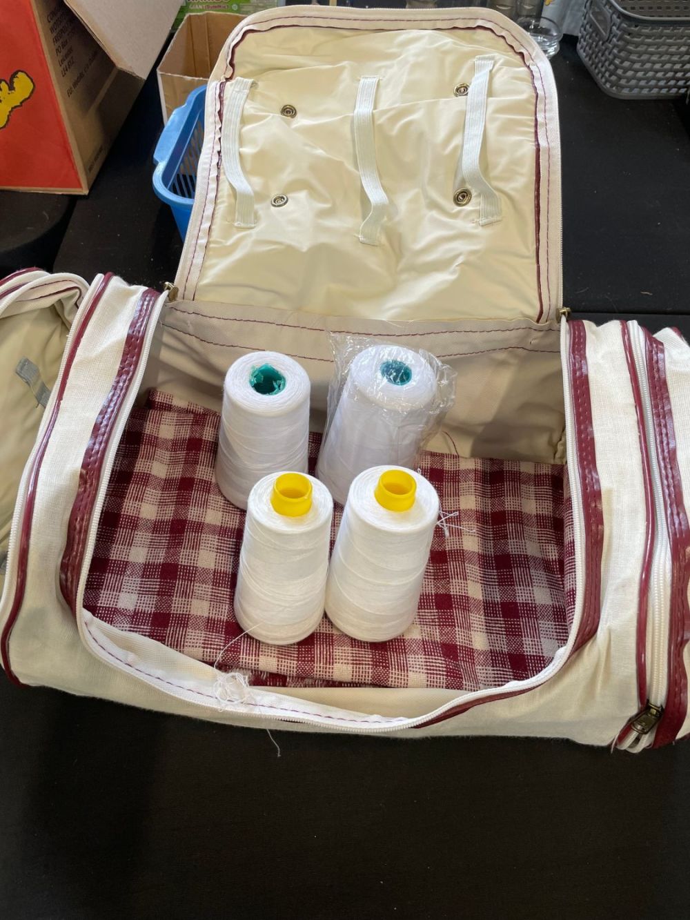 Lot 272: 4 x Cotton Bobbis & Cotton Bag