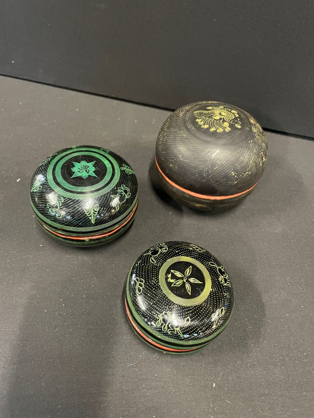 Lot 297: 3 x Oriental Peppier Mache Trinket Boxes