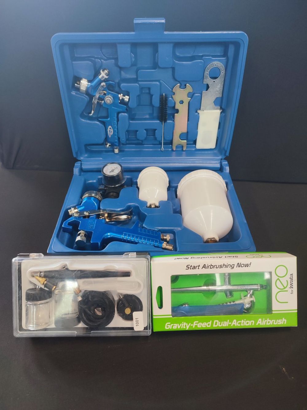 Lot 314: 2 HVLP Air Spray Paint Guns and Accessories...