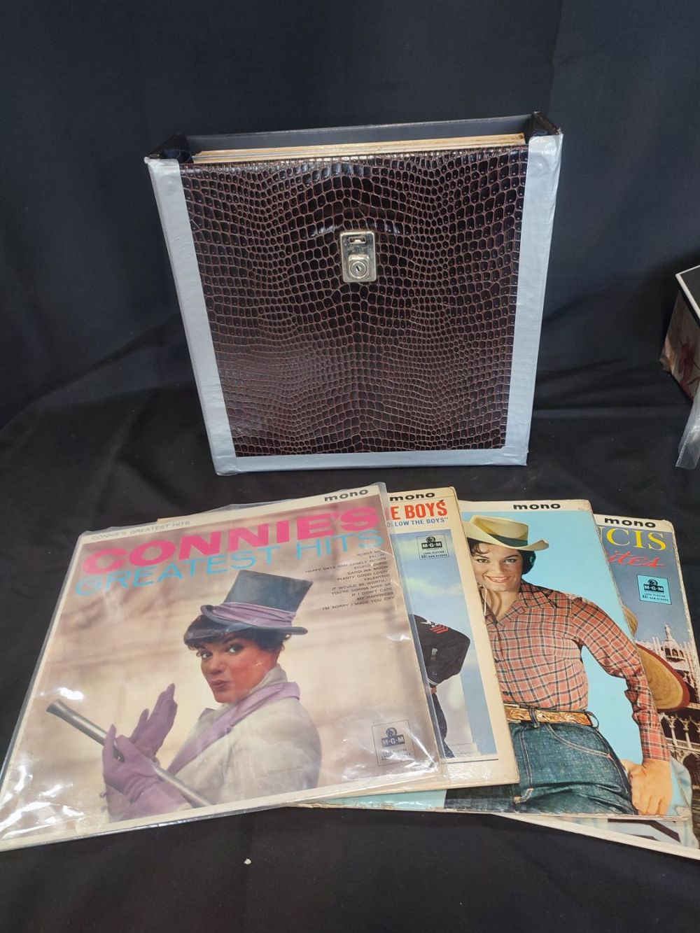 Lot 379: Box of Connie Francis Vinyls approximately 20 vinyls...