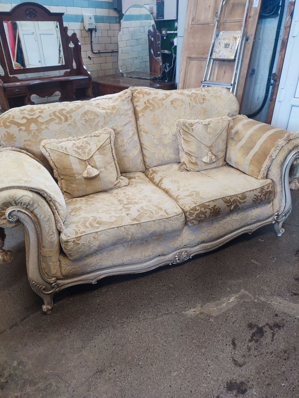Lot 402: 2 seater sofa with 2 matching chairs, great...