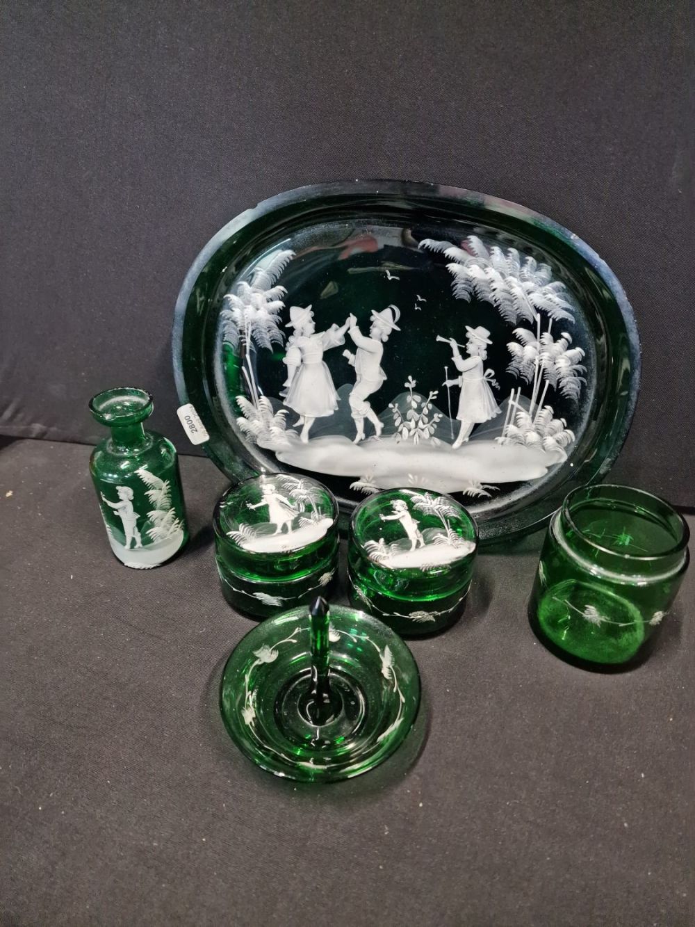 Lot 58: Six pieces of Mary Gregory style bohemian emerald...